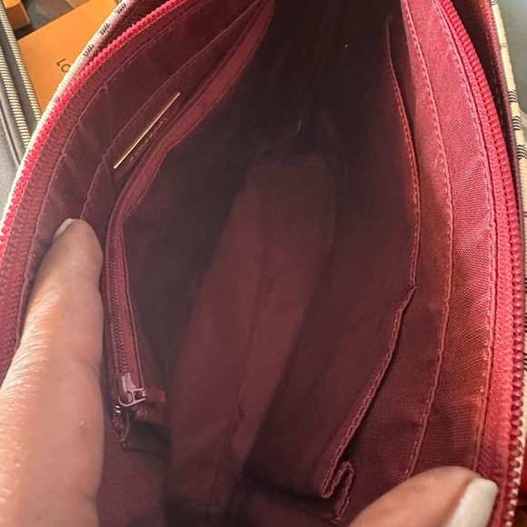 Burberry Tote - Picture 7 of 9